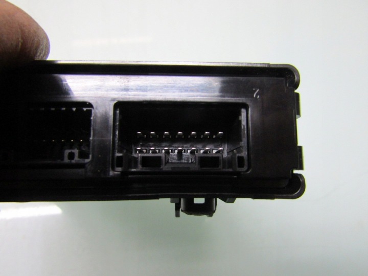 фото №5, Mazda 3 bp iv 19r модуль блок управления  дверь b0j8675m0 b0j8675m0d