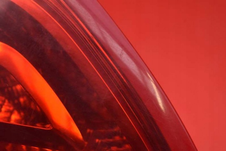 фото №9, Фара правая зад задняя 96535476 citroen c4 picasso 1 i 06-13