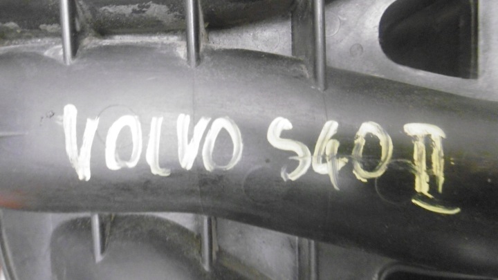 фото №9, Колектор впускний  volvo s40 1.8 b 4m5c-9424-fp