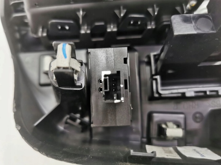 фото №6, Citroen c4 ii picasso 2014 права сторона бокова решітка повітропровід