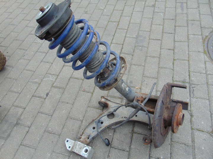 фото №1, Поворотный кулак mcperson правые перед vw golf v 1.4fsi hb