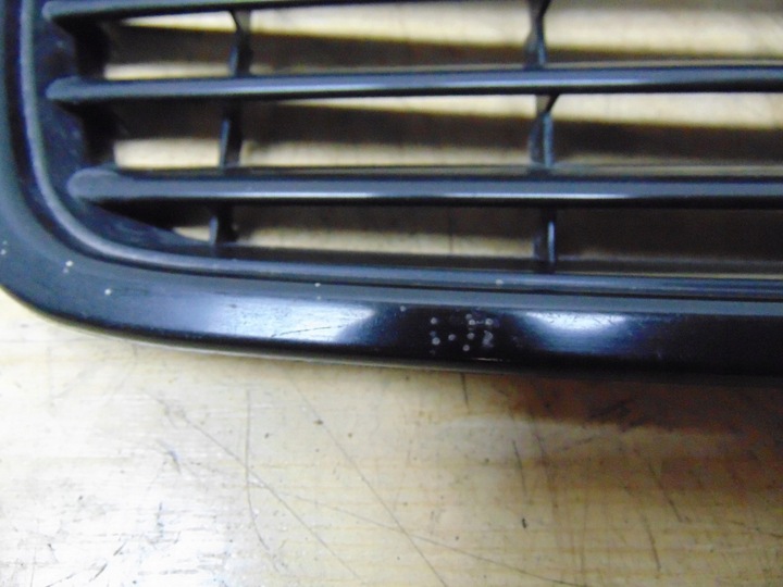 фото №8, Решётка средняя бампера audi a4 b5 s-line