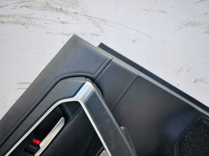 фото №5, Rav4 v боковина оббивка двері задніх лівий зад шкіра біла nić