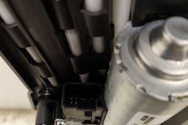 фото №9, Люк bmw i4 g26 8096115 электрический 210kw 2023