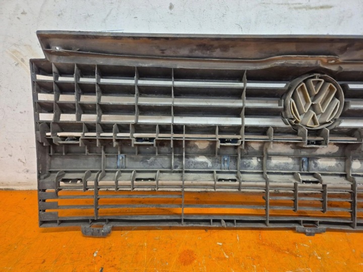 фото №6, Volkswagen transporter t4 90-03 решётка решётка радиатора 701853653c