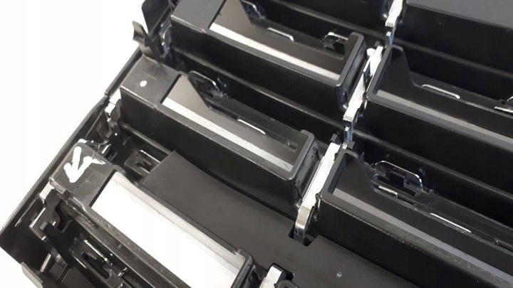 фото №7, Vw touareg r-line 2018-2023 решітка перед 760853653e