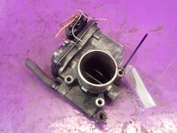 фото №1, Mazda 5 i cr19 07-10 рестайлинг 2.0 citd дроссельная заслонка rf7j136b0c 6 pin