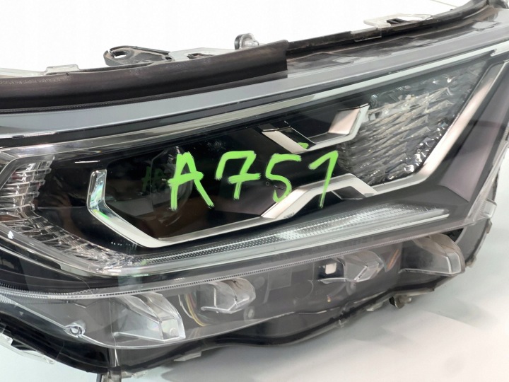 фото №7, Фара перед сторона права toyota rav 4 xa50