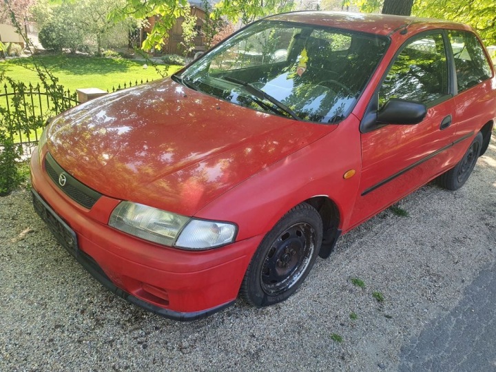 фото №8, Фара зад задняя правая mazda 323 1998