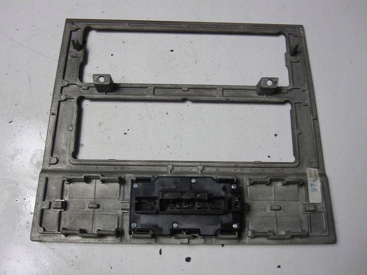 фото №6, Консоль середня вимикач awaryj mercedes w210 97r