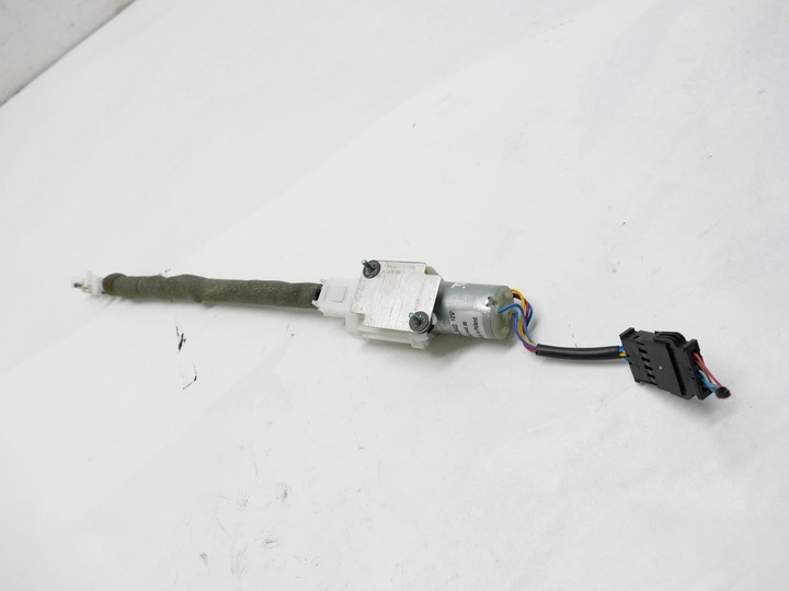 фото №1, Audi a8 d3 рестайлінг регулювання висоти ременя права