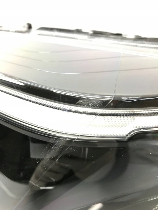 фото №7, Лампа перед левая yaris cross полный led 0d-312