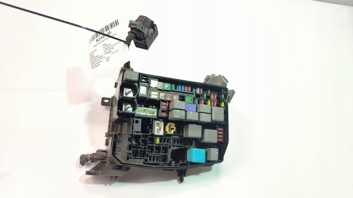фото №1, Коробка предохранителей 82111f2e71 toyota corolla e18