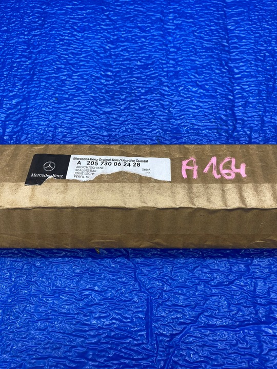 фото №11, Планка zgarnijąca лівий зад ліва mercedes c w205