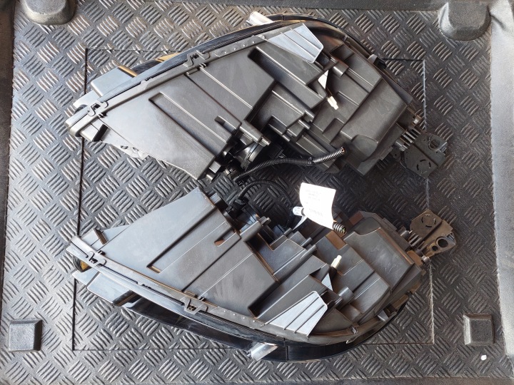 фото №15, Фара передня праве передня права 9810478280 peugeot 3008 ii