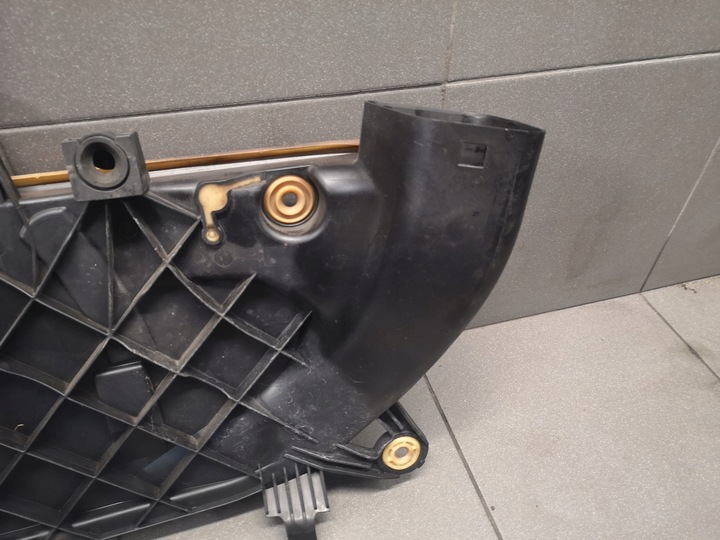 фото №6, Корпус фільтра повітря bmw 7 f01 3.0d 7812064