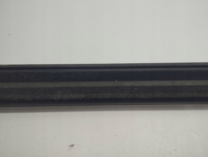 фото №6, Audi a7 s7 4g левая сторона планка прокладка стёкла дверь задних