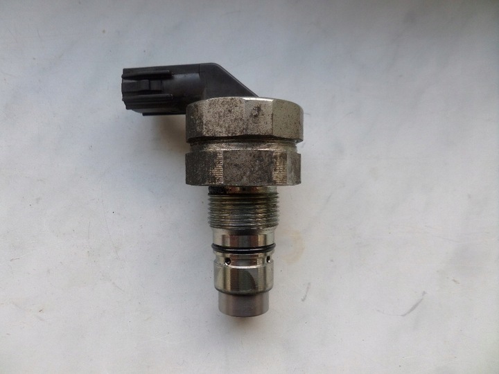 фото №1, Клапан планки впрыскивающая топлива toyota avensis t27 2.0 2.2 d4d 1ad rav4 rav