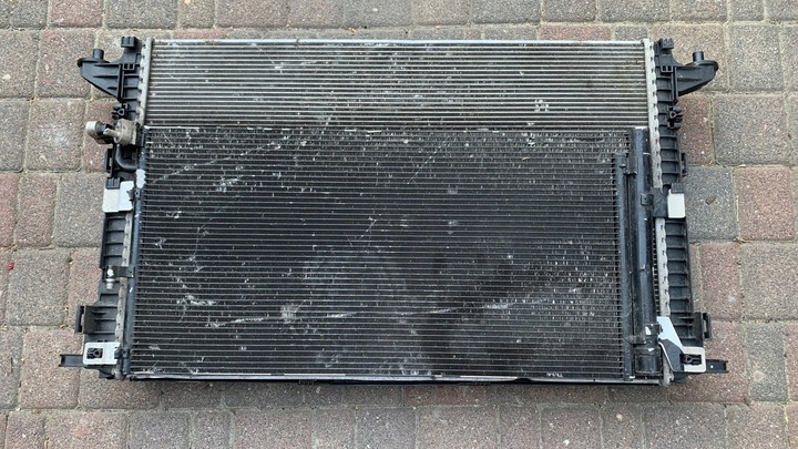 фото №12, Оригинал радиаторов воды audi a5 a6 q7 8w0121251ak