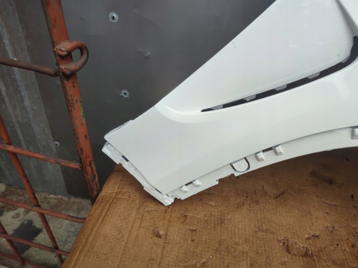 фото №14, Крило пластик bmw x5 f15 f85 10.13-03.19r a300 альпійський білий uzyw