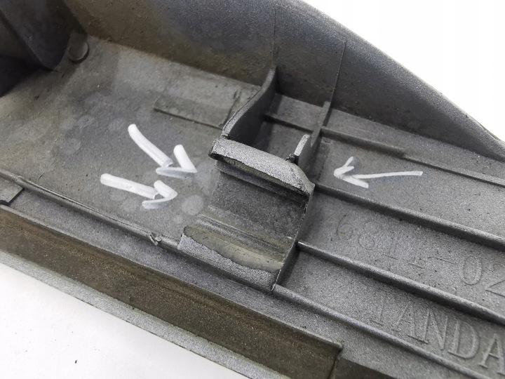фото №10, Молдинг накладка крышки багажника toyota corolla e15 / 6811-02330