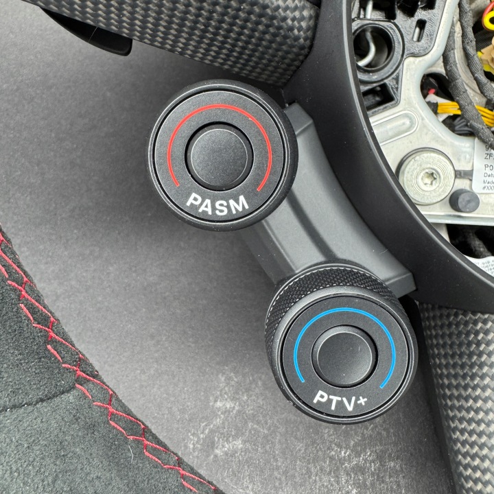 фото №7, Porsche 911 992 gt3 rs weissach кермо карбон race-tex магнітний