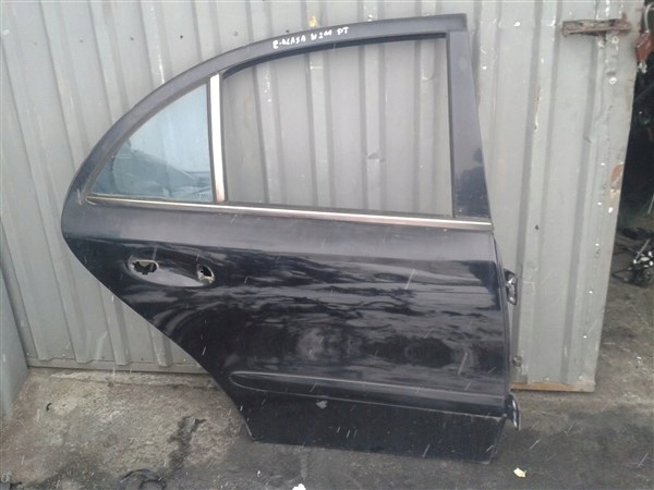 фото №1, Дверь правые задние mercedes e-klasa w211 sedan