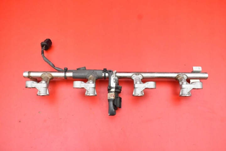 фото №8, Паливна рейка  форсунки pe0113250b mazda mx5 mx-5 4 iv nd 2.0 15-18
