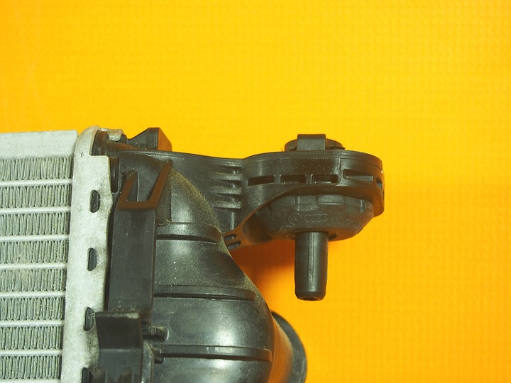 фото №10, Audi a5 8t рестайлинг 24km радиаторов воды оригинал 8k0121251aj