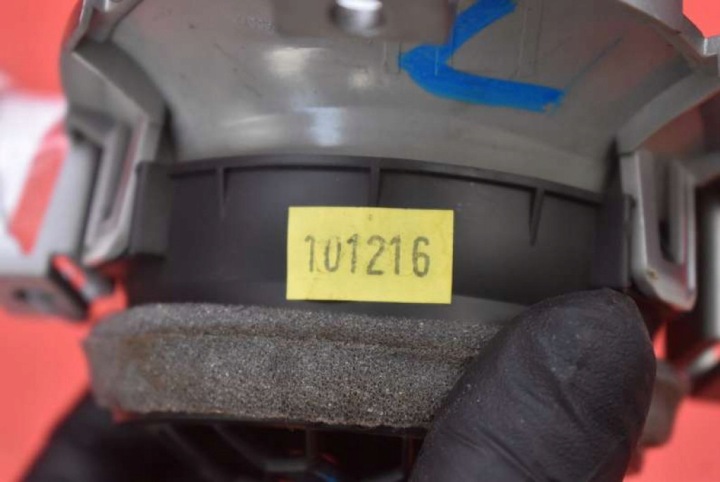 фото №7, Решітка повітропровід ліва 68760-1kk0a nissan juke 1 i f15 10-14