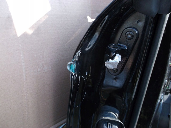 фото №7, Mercedes cla w117 рестайлинг дверь правые перед передние