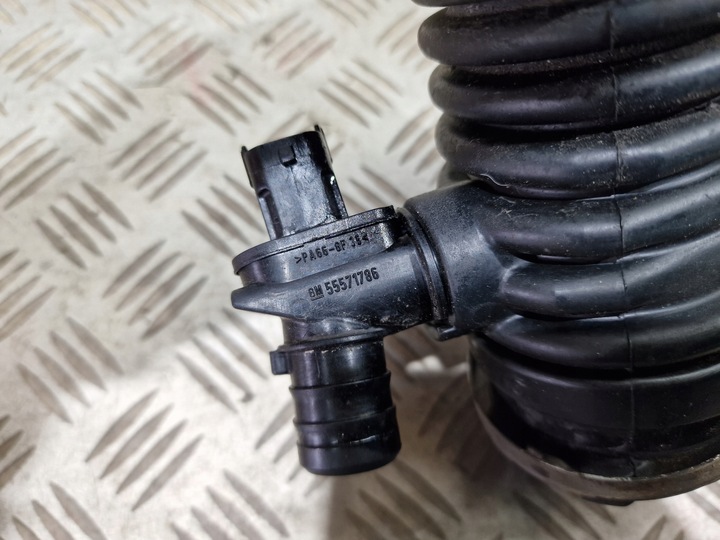 фото №5, Труба шланг повітропровід повітря zafira c 2.0 cdti