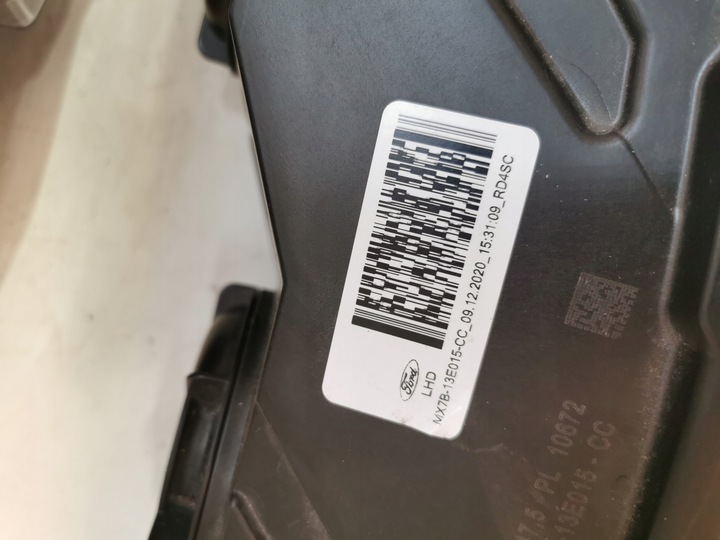 фото №12, Лампа перед правий лівий передня focus mk4 повний led