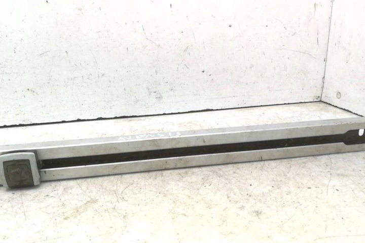 фото №8, Другие запчасти отделка toyota avensis sedan _t27_ 5840005010 2.0l дизель