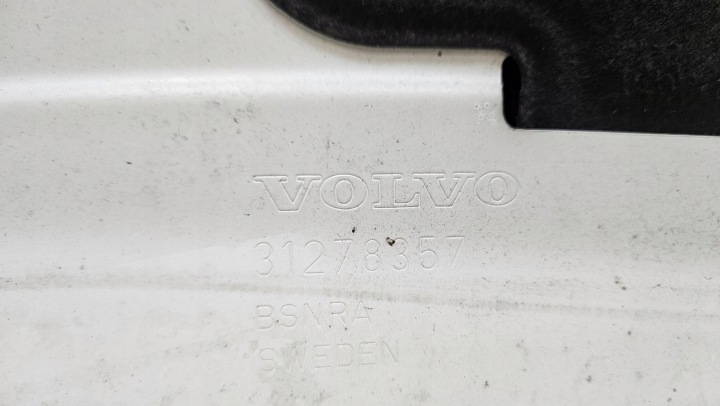 фото №11, Капот крышка двигателя volvo v40 оригинальная 31278357