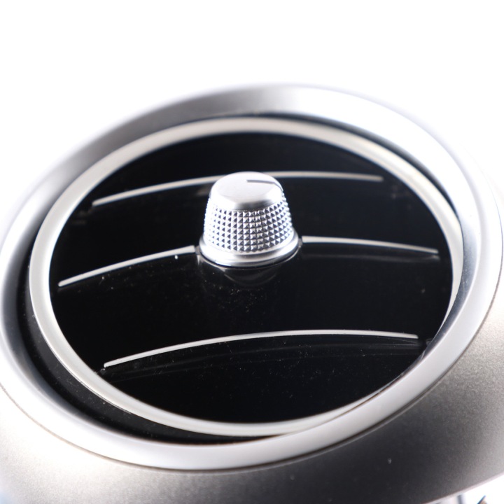 фото №12, Mercedes w205 x253 решётка воздуховод правая a2058304400
