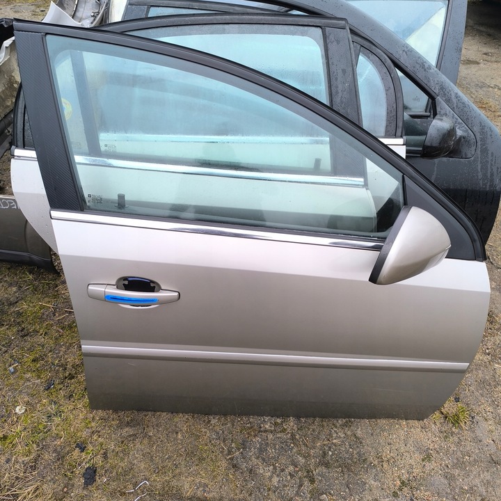 фото №1, Vectra c комплектні двері праві перед z158