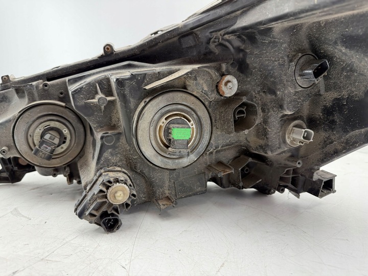 фото №12, Toyota hilux viii 2023 правая сторона лампа передняя