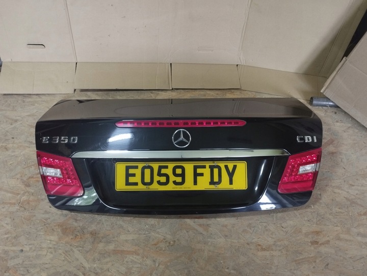 фото №1, Кришка багажника do mercedes e-klasa w207 купе