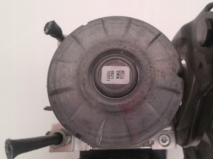 фото №8, Mazda cx30 2020 блок управления abs dgj1437a0 2.5 бензин