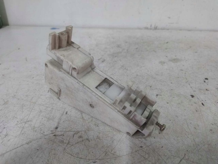 фото №2, Замок двері лівий зад ford fiesta 93bg220a20ba