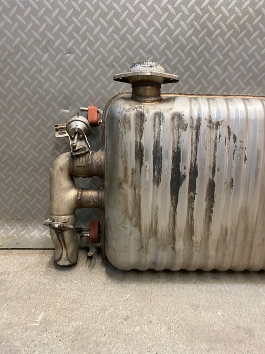 фото №6, Глушитель выхлоп крышки клапан aston martin db9 5.9 6.0 v12