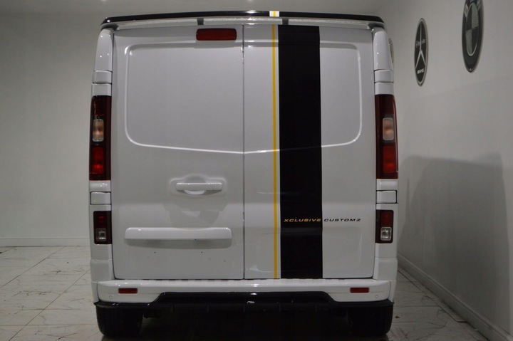 фото №7, Opel vivaro b 2 накладка заднього бампера зад