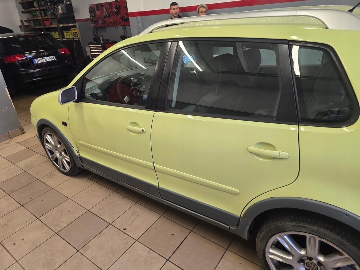 фото №12, Дверь перед зад правое левое vw polo cross 2002-2006 цвет ll6j polo fun
