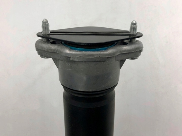 фото №12, Амортизаторы пневмоподушки зад a2123201530 a2123201630 do sedan w212 2009-2016