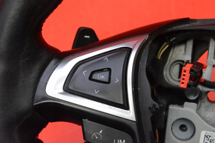 фото №16, Руль кожаный многофункциональная ds73-3600-ep3zhe ford s-max mk2 15-20
