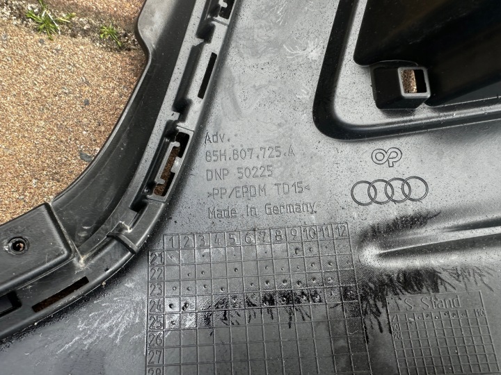 фото №7, Audi q6 e-tron e tron 85h807725a бампер передний перед решётка