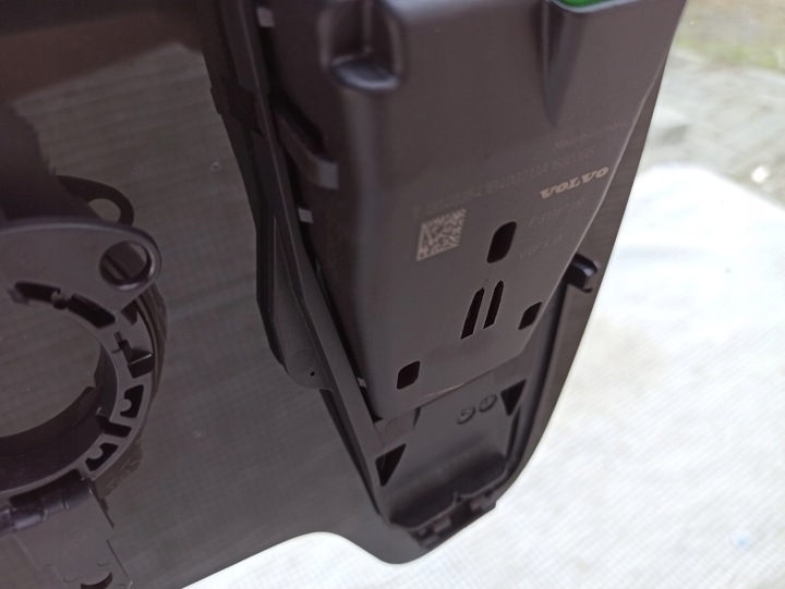 фото №9, Volvo s60 ii v60 10-18 стекло передняя лобовое оригинальная камера 13r