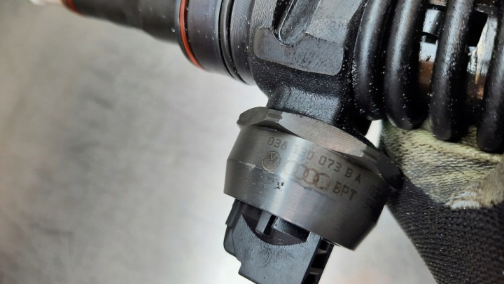 фото №6, Инжектор 038130073ba 0414720216 vw audi 1.9 tdi