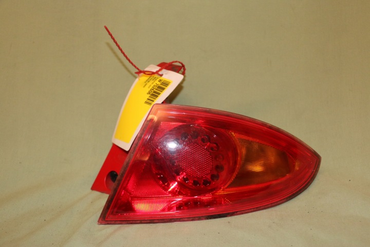 фото №6, Seat leon 1p1 фара правая задняя очень хороший состояние hella org. 1p0945096